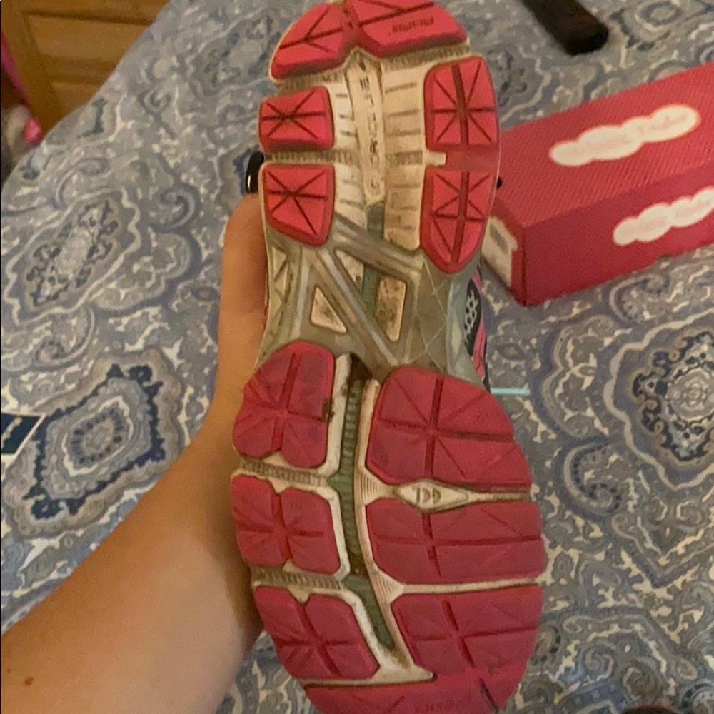 sneakers - Picture 3 of 5